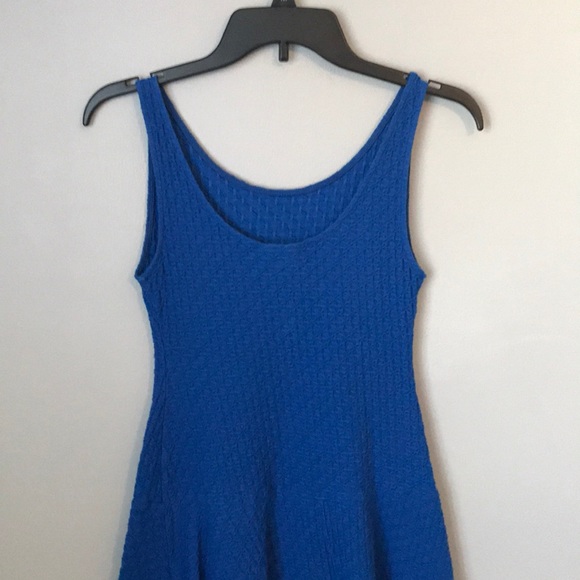 Blue dress - Picture 2 of 3